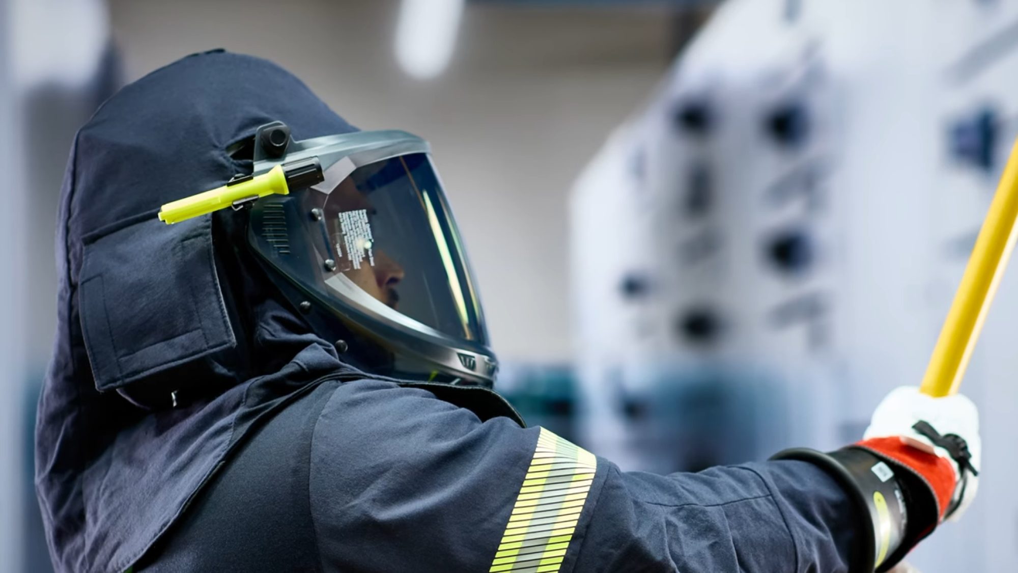 Enespro Air Lite Ascend Innovative 40 Cal Arc Flash Suit NSA Safety 2 42 screenshot