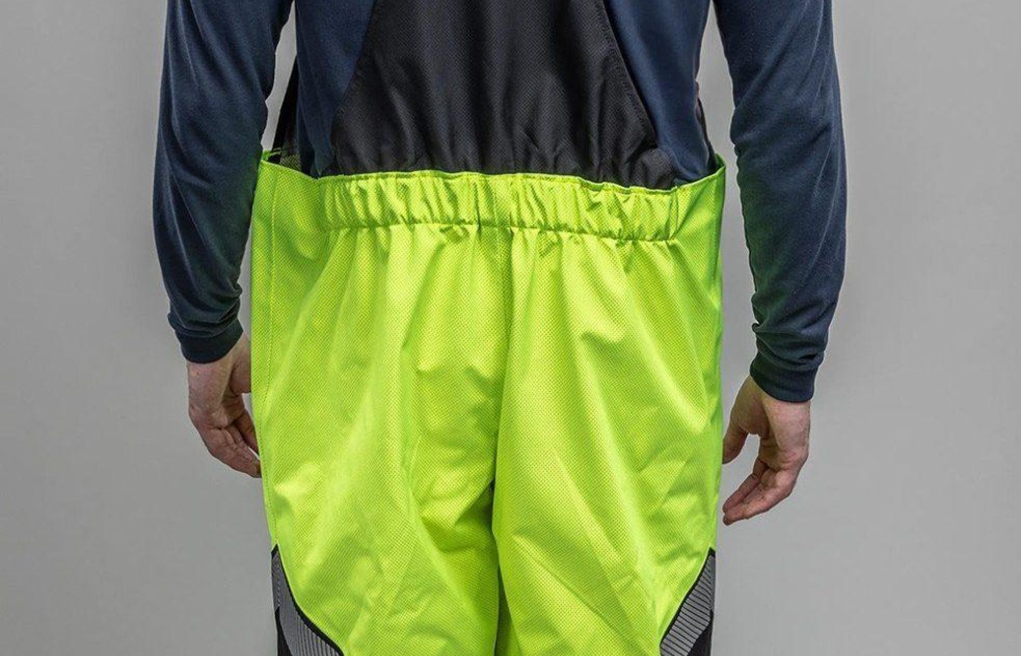 HYDROlite Bib