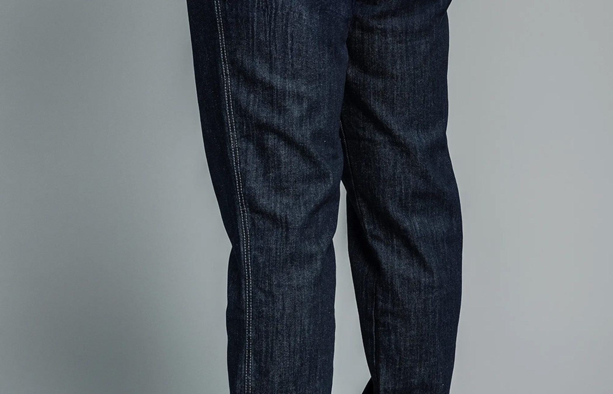 Sturdy Back Pockets Provide Ample Storage Space For Hassle-Free On-The-Job Performance